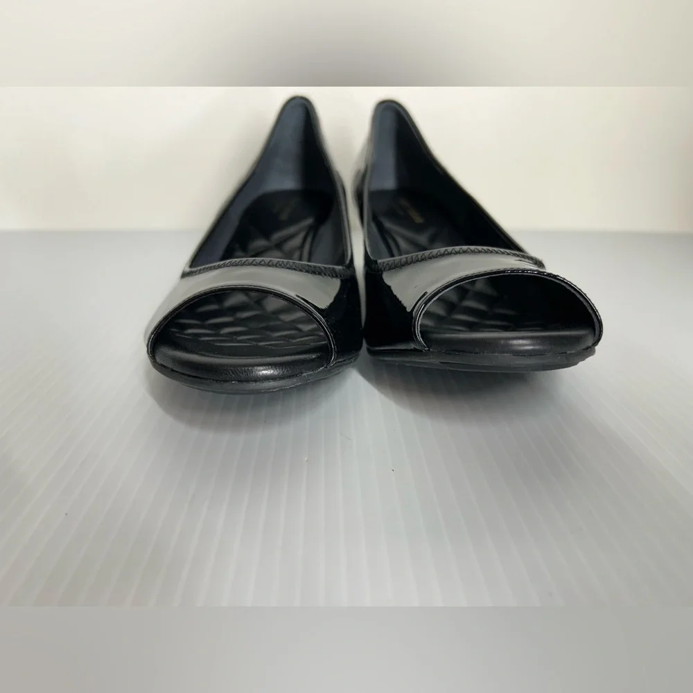 Cole Haan Womens Peep Toe Mid Wedge Slip On Pumps Black Patent Leather Size 6.5B
